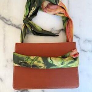Montunus Leather Bag With Adjustable Scarf Handle - NWT!